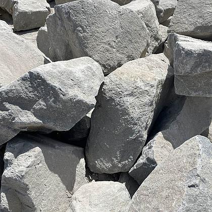 [GRMA1270] Mountain Ash Granite Boulders